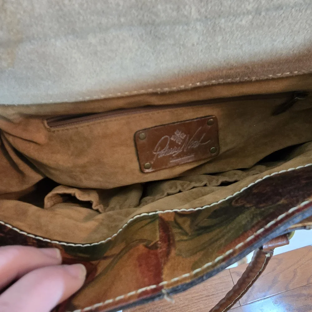 Patricia Nash chic satchel